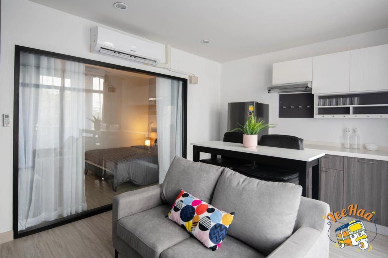 Yeehaa Bangsue Aparthotel Bangkok Buitenkant foto
