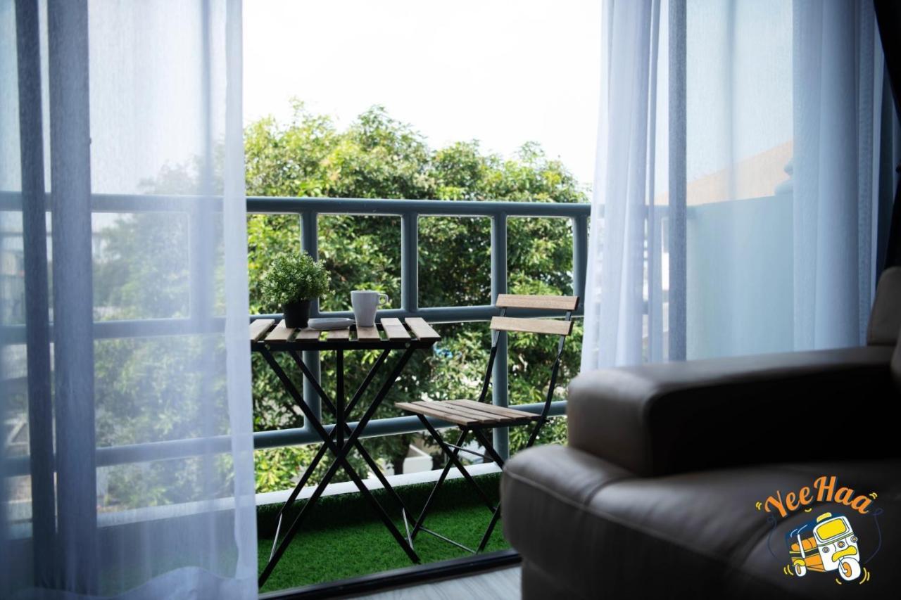 Yeehaa Bangsue Aparthotel Bangkok Buitenkant foto