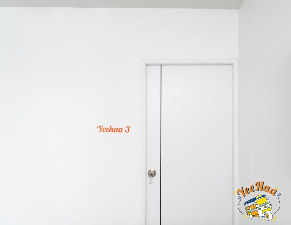 Yeehaa Bangsue Aparthotel Bangkok Buitenkant foto
